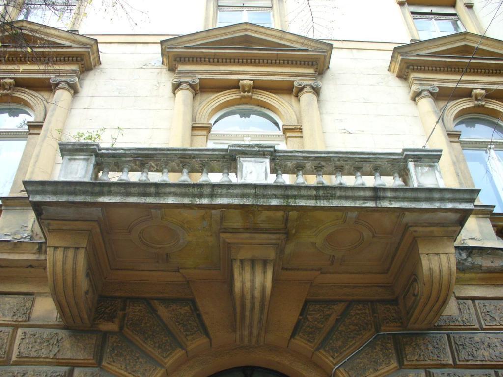 Budapest Tourist Apartments - Jozsef Koerut Екстериор снимка