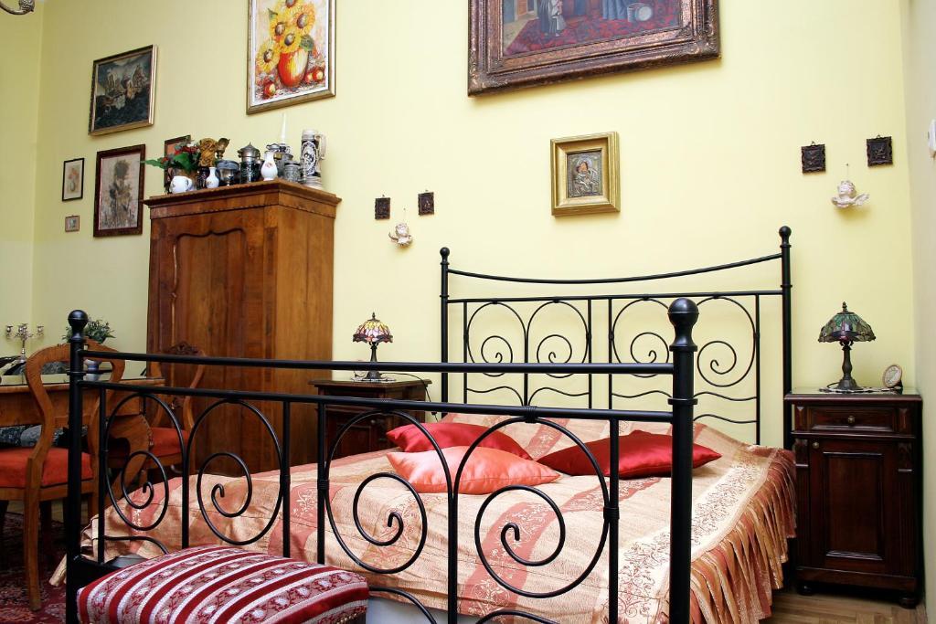 Budapest Tourist Apartments - Jozsef Koerut Стая снимка