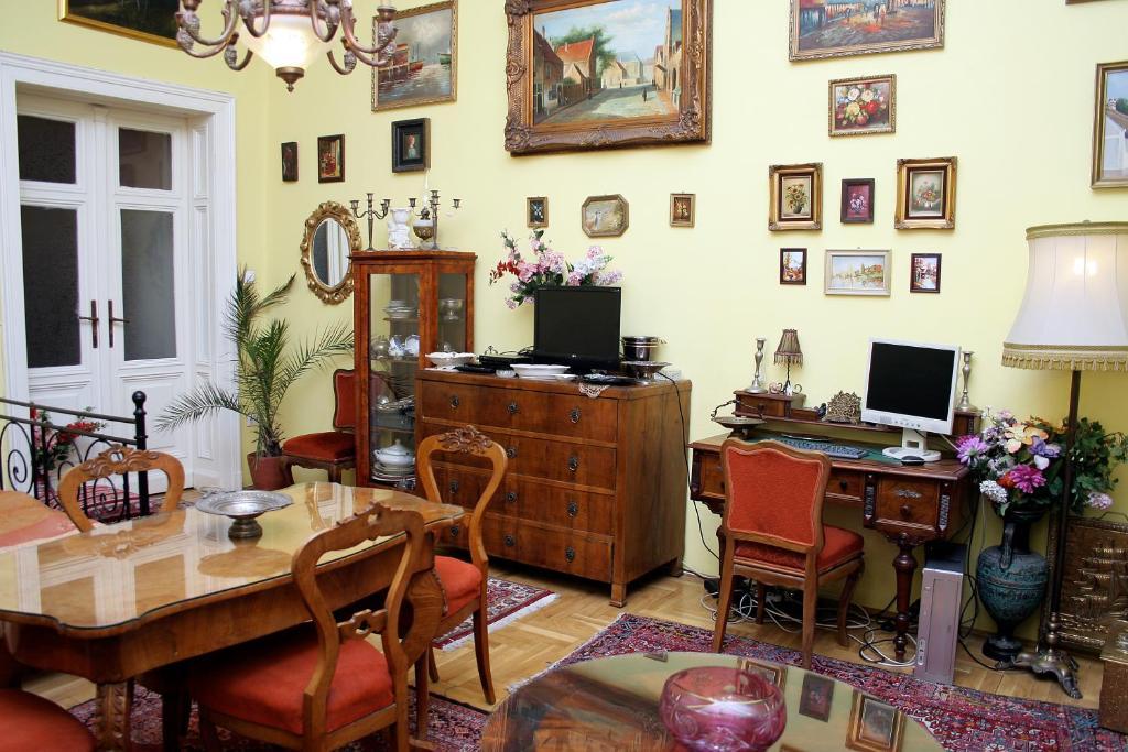 Budapest Tourist Apartments - Jozsef Koerut Стая снимка